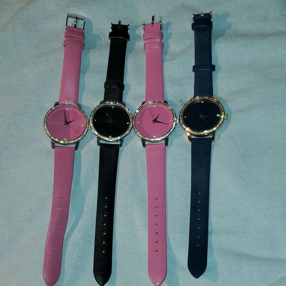 4 Manhattan by Croton Sunray Dial with Crystal Bezel Watches Pink Blue Black - Picture 2 of 7